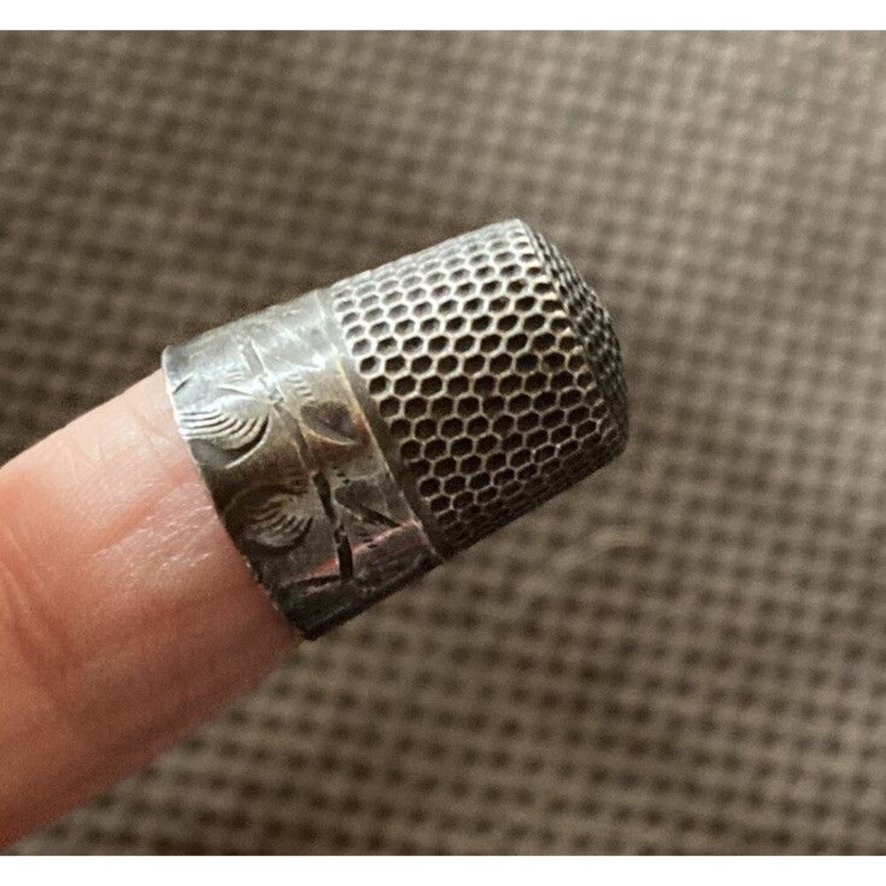 Sterling Silver Antique Simon Bros. Sewing Thimble Running Scrolls C 1890’s Old - Picture 8 of 10